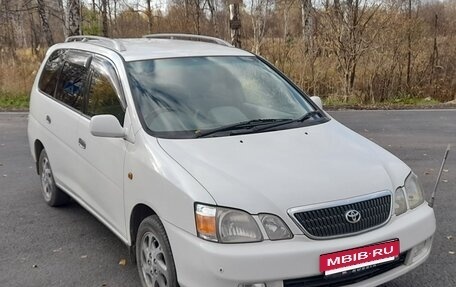 Toyota Gaia, 2002 год, 750 000 рублей, 3 фотография