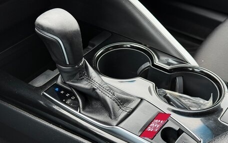 Toyota Camry, 2018 год, 2 443 000 рублей, 19 фотография