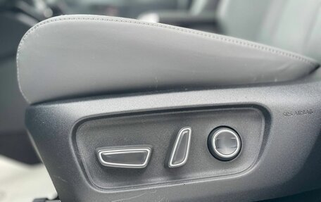 Toyota RAV4, 2025 год, 4 790 000 рублей, 26 фотография