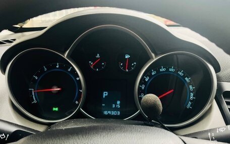 Chevrolet Cruze II, 2012 год, 800 000 рублей, 24 фотография