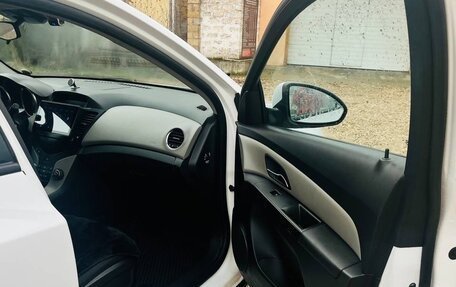 Chevrolet Cruze II, 2012 год, 800 000 рублей, 32 фотография