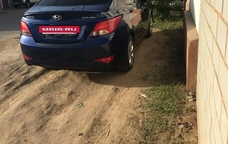 Hyundai Solaris II рестайлинг, 2015 год, 950 000 рублей, 2 фотография