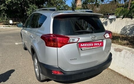 Toyota RAV4, 2014 год, 1 700 000 рублей, 2 фотография