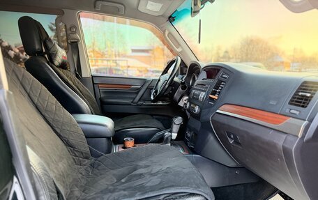 Mitsubishi Pajero IV, 2007 год, 1 395 000 рублей, 7 фотография