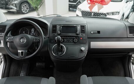 Volkswagen Multivan T5, 2010 год, 1 890 000 рублей, 12 фотография