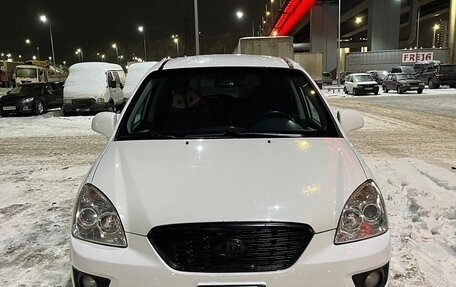 KIA Carens III (RP), 2011 год, 750 000 рублей, 2 фотография