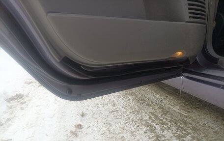 Mitsubishi Grandis, 2003 год, 637 000 рублей, 11 фотография