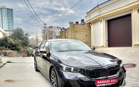 BMW 5 серия, 2023 год, 6 910 000 рублей, 3 фотография