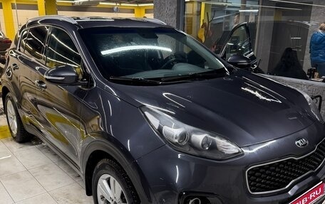 KIA Sportage IV рестайлинг, 2018 год, 2 000 000 рублей, 6 фотография