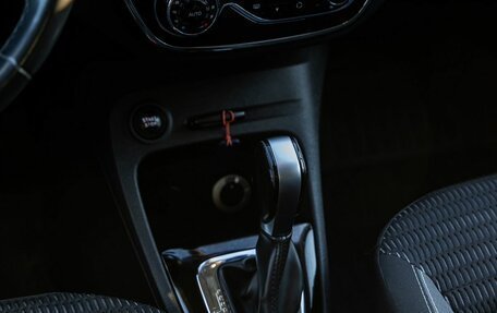 Renault Kaptur I рестайлинг, 2018 год, 1 600 000 рублей, 22 фотография