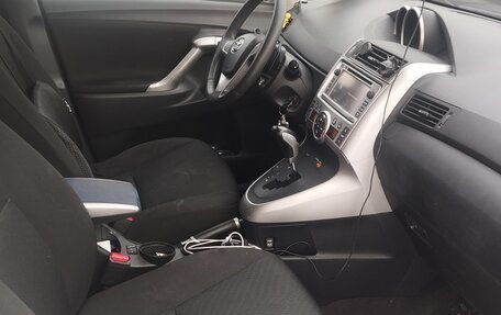 Toyota Verso I, 2012 год, 1 050 000 рублей, 7 фотография