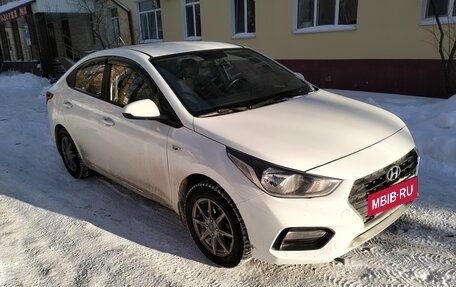 Hyundai Solaris II рестайлинг, 2019 год, 1 300 000 рублей, 2 фотография