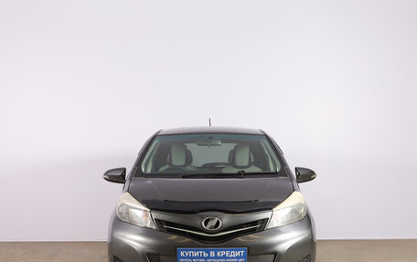 Toyota Vitz, 2011 год, 599 000 рублей, 2 фотография