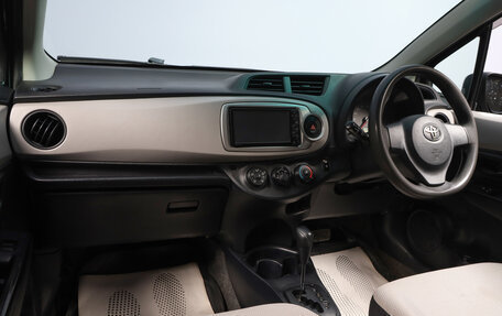 Toyota Vitz, 2011 год, 599 000 рублей, 8 фотография