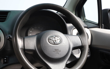 Toyota Vitz, 2011 год, 599 000 рублей, 11 фотография