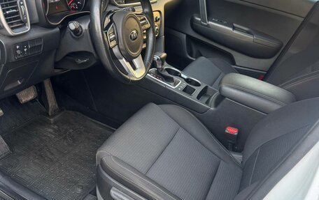 KIA Sportage IV рестайлинг, 2022 год, 2 570 000 рублей, 7 фотография