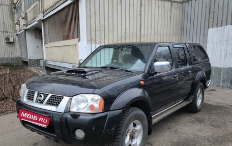 Nissan NP300, 2010 год, 1 200 000 рублей, 6 фотография