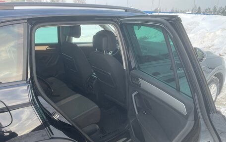 Volkswagen Tiguan II, 2019 год, 2 850 000 рублей, 14 фотография