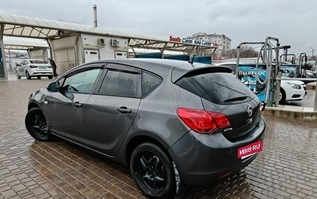 Opel Astra J, 2011 год, 740 000 рублей, 6 фотография