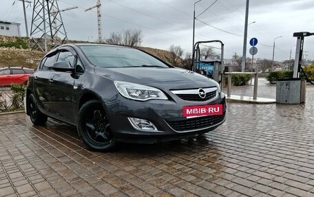 Opel Astra J, 2011 год, 740 000 рублей, 10 фотография