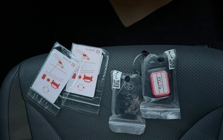 Toyota RAV4, 2025 год, 4 590 000 рублей, 10 фотография