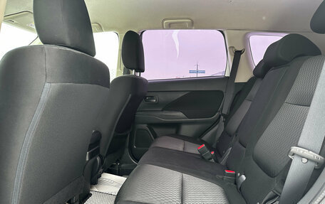 Mitsubishi Outlander III рестайлинг 3, 2014 год, 1 630 000 рублей, 14 фотография