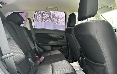 Mitsubishi Outlander III рестайлинг 3, 2014 год, 1 630 000 рублей, 15 фотография