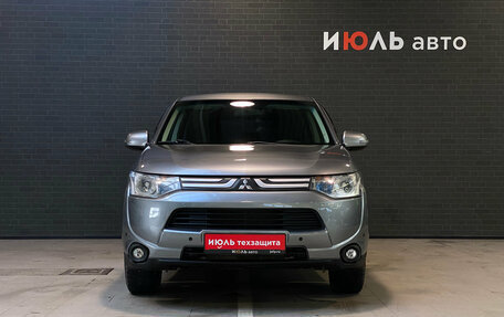 Mitsubishi Outlander III рестайлинг 3, 2012 год, 1 379 000 рублей, 2 фотография
