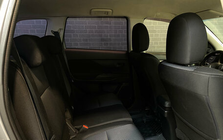 Mitsubishi Outlander III рестайлинг 3, 2012 год, 1 379 000 рублей, 14 фотография