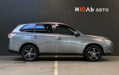 Mitsubishi Outlander III рестайлинг 3, 2012 год, 1 379 000 рублей, 4 фотография