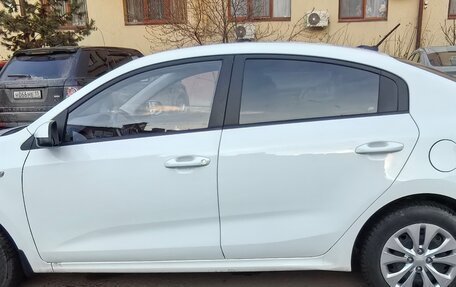 KIA Rio IV, 2019 год, 1 800 000 рублей, 4 фотография