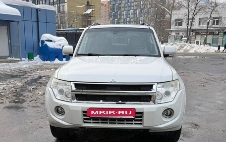 Mitsubishi Pajero IV, 2014 год, 3 750 000 рублей, 3 фотография