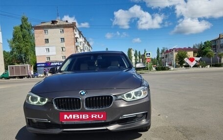 BMW 3 серия, 2012 год, 1 600 000 рублей, 14 фотография