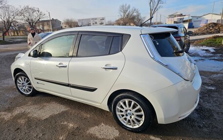Nissan Leaf I, 2014 год, 710 000 рублей, 8 фотография