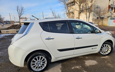 Nissan Leaf I, 2014 год, 710 000 рублей, 11 фотография