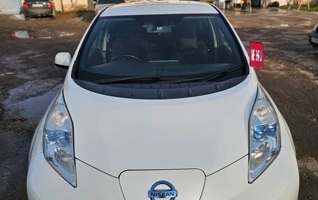 Nissan Leaf I, 2014 год, 710 000 рублей, 6 фотография