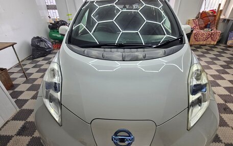 Nissan Leaf I, 2014 год, 710 000 рублей, 21 фотография