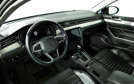 Volkswagen Passat B8 рестайлинг, 2020 год, 3 299 700 рублей, 11 фотография