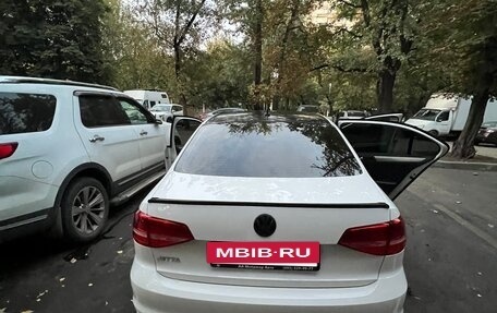 Volkswagen Jetta VI, 2015 год, 1 120 000 рублей, 5 фотография