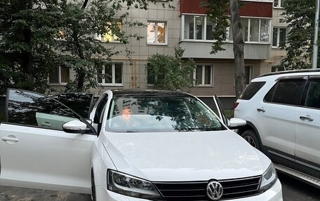 Volkswagen Jetta VI, 2015 год, 1 120 000 рублей, 4 фотография