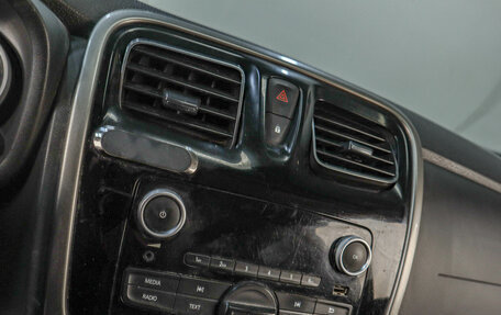 Renault Logan II, 2020 год, 639 000 рублей, 12 фотография