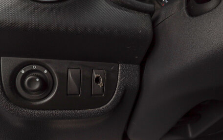 Renault Logan II, 2020 год, 639 000 рублей, 10 фотография