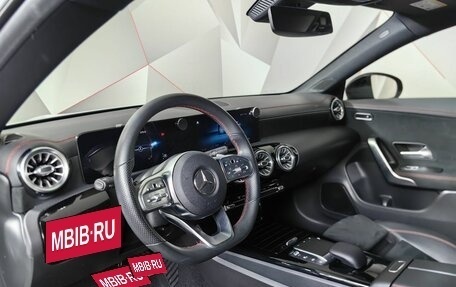 Mercedes-Benz CLA, 2020 год, 3 343 000 рублей, 19 фотография