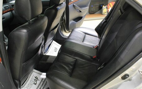 Toyota Avensis III рестайлинг, 2006 год, 570 000 рублей, 21 фотография