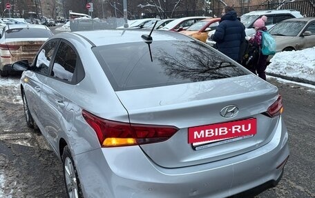 Hyundai Solaris II рестайлинг, 2019 год, 1 200 000 рублей, 4 фотография