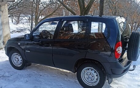 Chevrolet Niva I рестайлинг, 2015 год, 760 000 рублей, 1 фотография