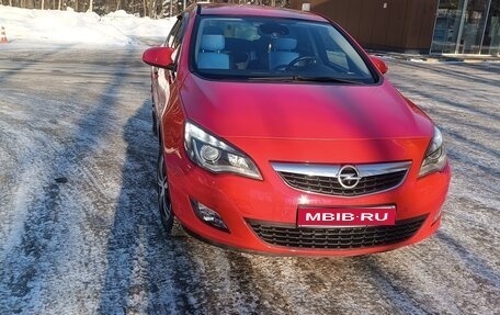 Opel Astra J, 2012 год, 710 000 рублей, 1 фотография