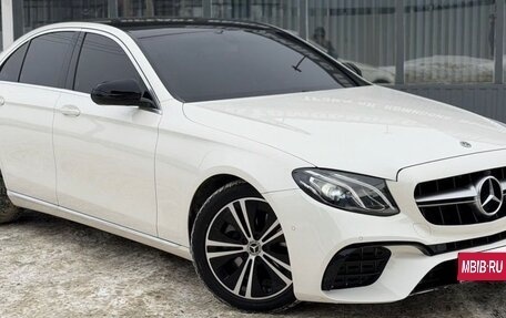 Mercedes-Benz E-Класс, 2017 год, 2 890 000 рублей, 1 фотография