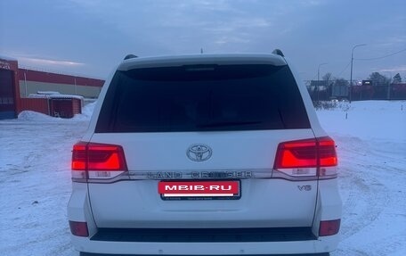 Toyota Land Cruiser 200, 2015 год, 5 300 000 рублей, 5 фотография