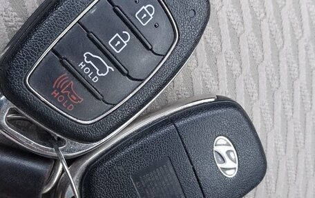 Hyundai Santa Fe III рестайлинг, 2017 год, 1 790 000 рублей, 20 фотография